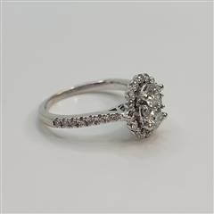 14K WHITE GOLD ROUND BRILLIANT CUT OVAL SET CLUSTER DIAMOND HALO RING SIZE 6.5